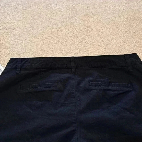 New Ladies Bermuda Shorts | 2 pairs | Size 10 | Black Beige  | Amazon Essentials - Picture 13 of 14